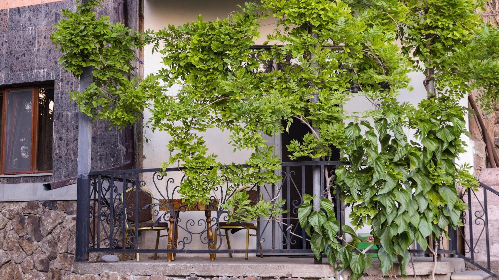 Old Byurakan Gouest House Dış mekan fotoğraf